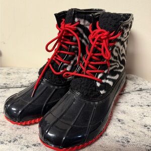 Sugar Black White Red Winter Duck boots faux fur zebra print sz 10 fun eclectic